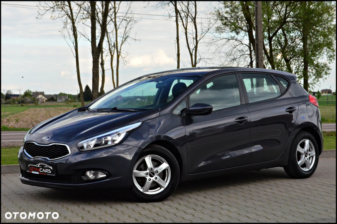 Kia Ceed 1.4 CVVT Spirit - 16