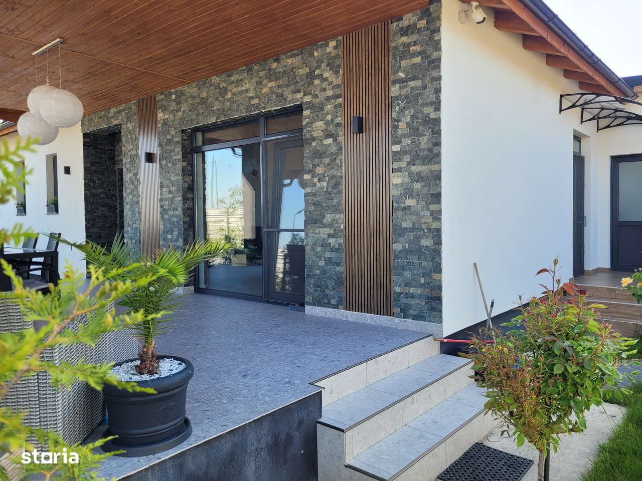 /// Proprietar Casa 4 Camere 2 Bai teren 800 mp /// - Imagine principală: 2/20