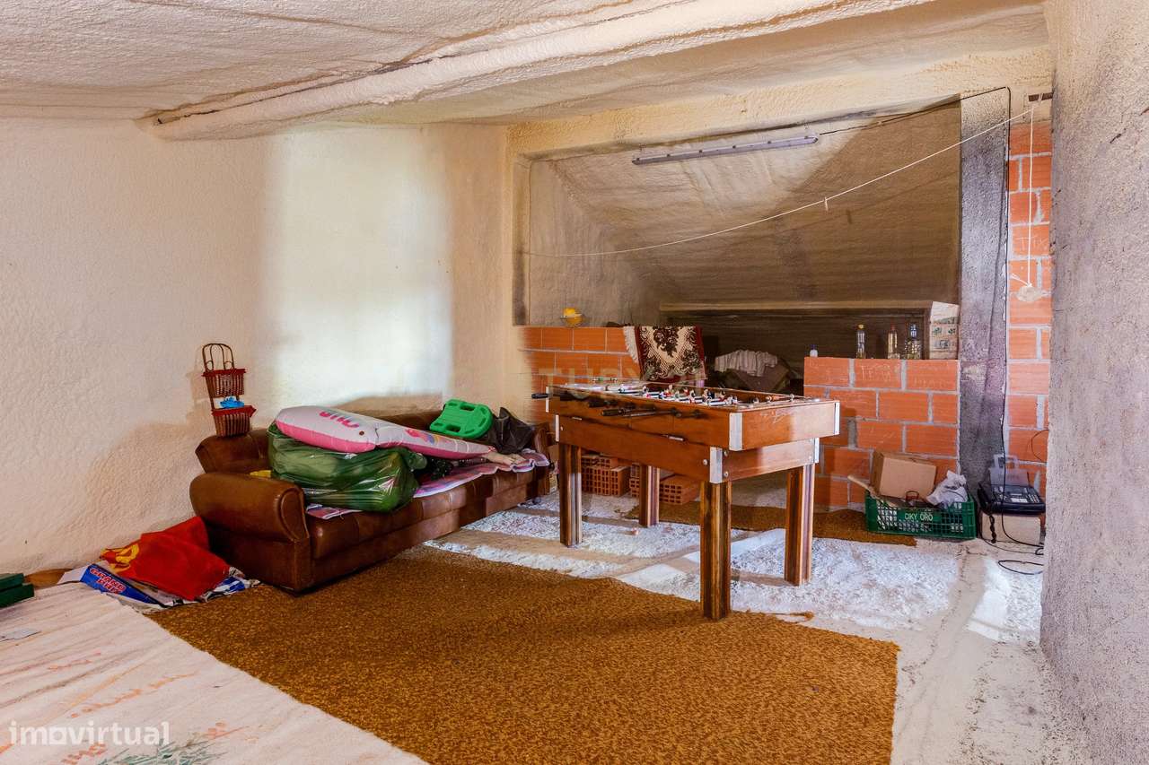 Casa T3 com Vista Panorâmica em Pombal, Leiria-31