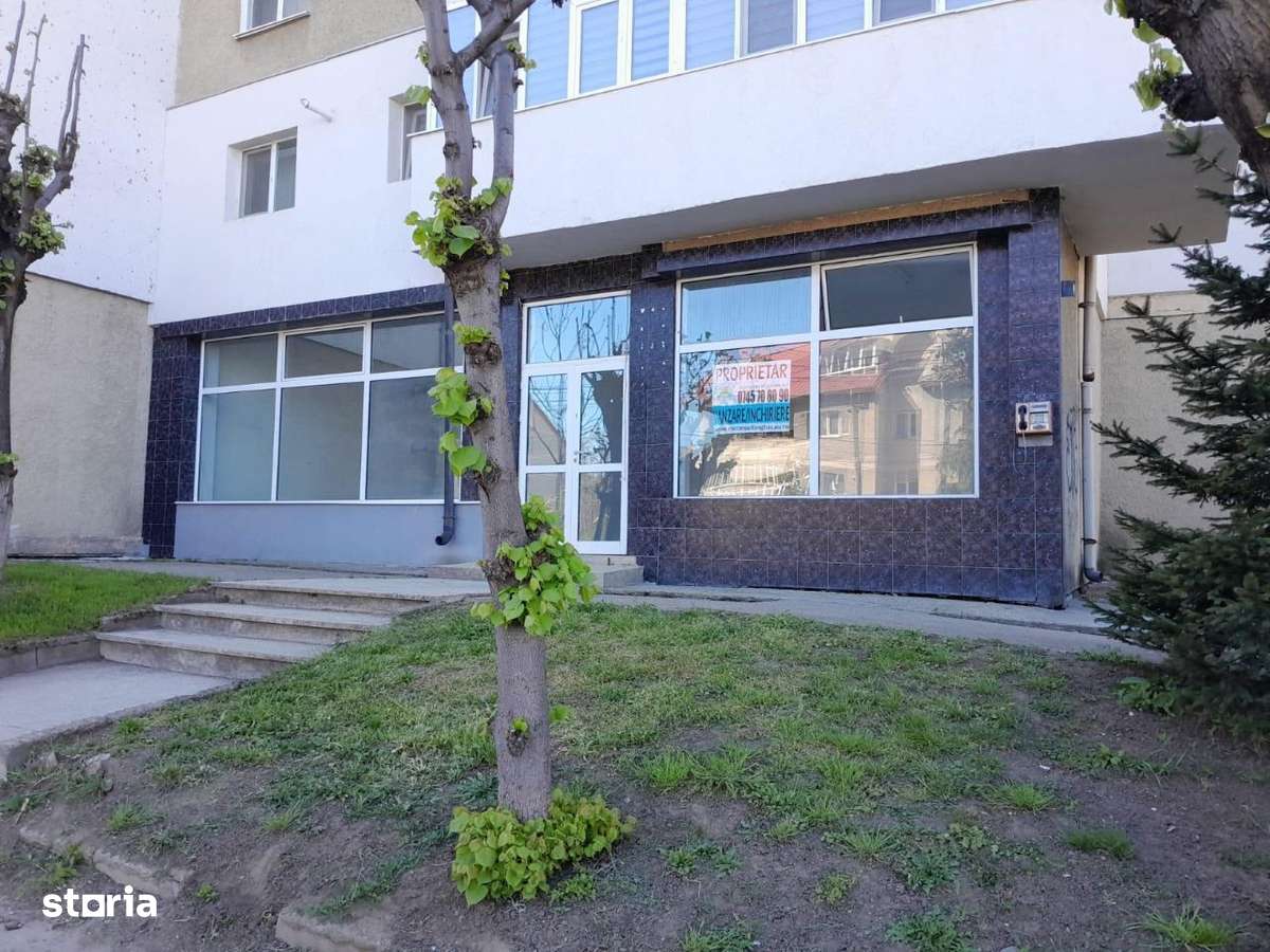 Vanzare spatiu comercial Moinesti, T. Vladimirescu 12-1