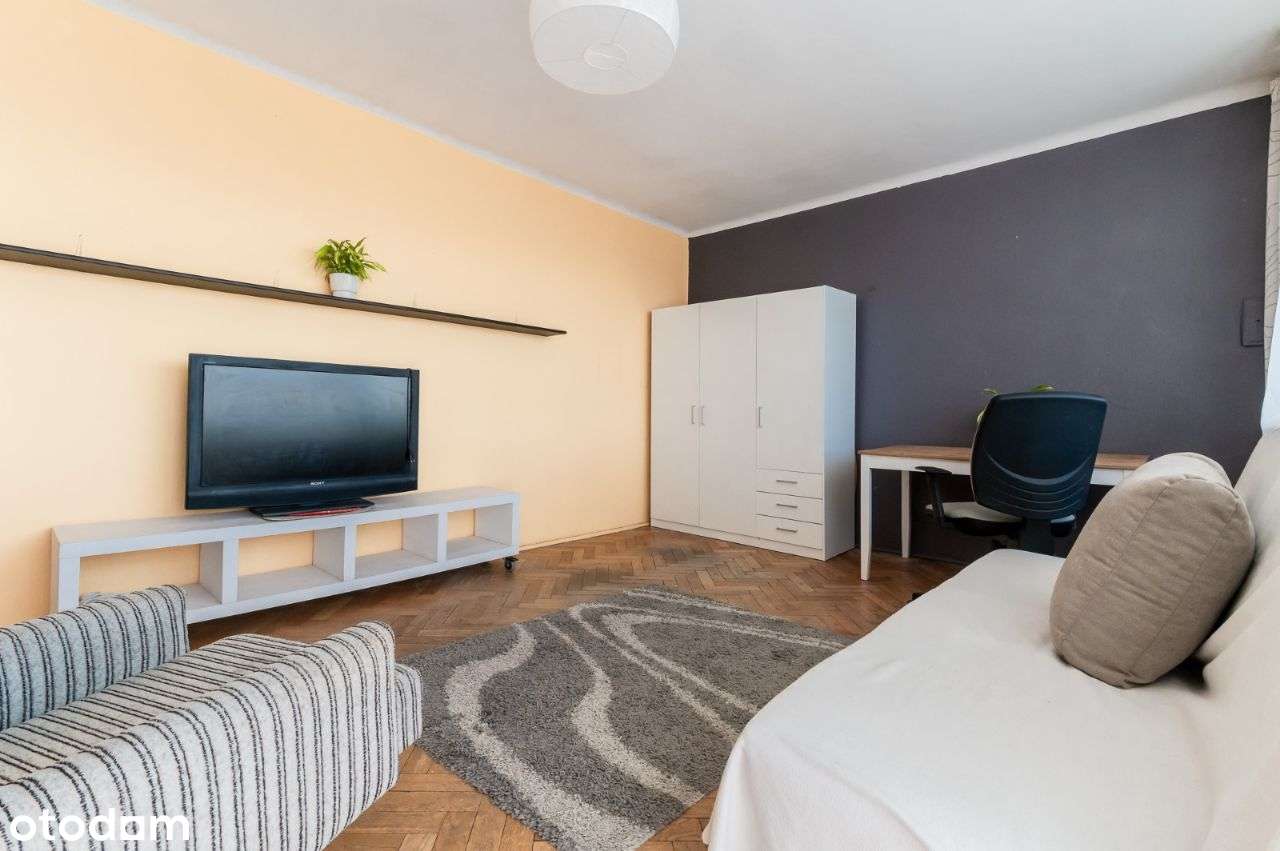 Ogromny Pokój przy Dworcu Fabrycznym - Pełny obrazek: 2/8