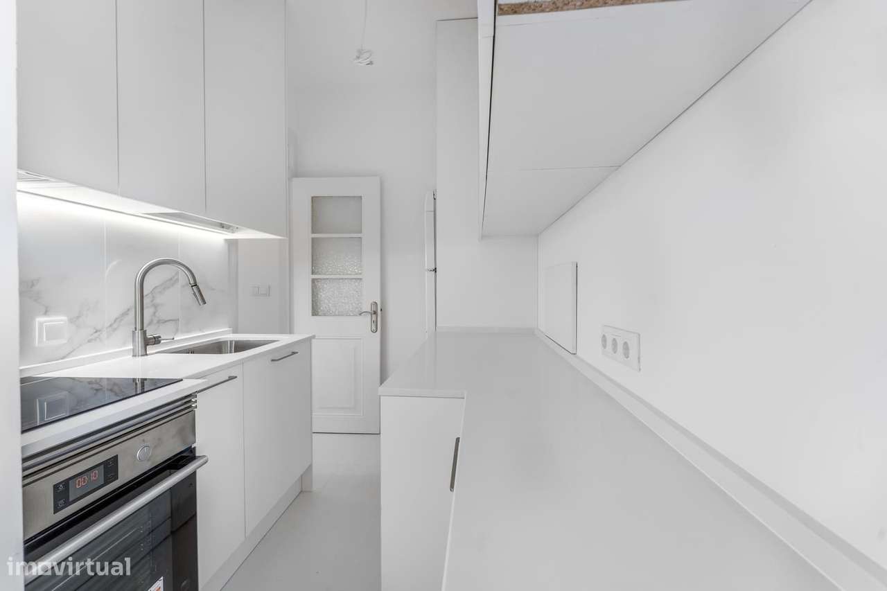 Apartamento T2 com vista, Príncipe Real, Lisboa-13