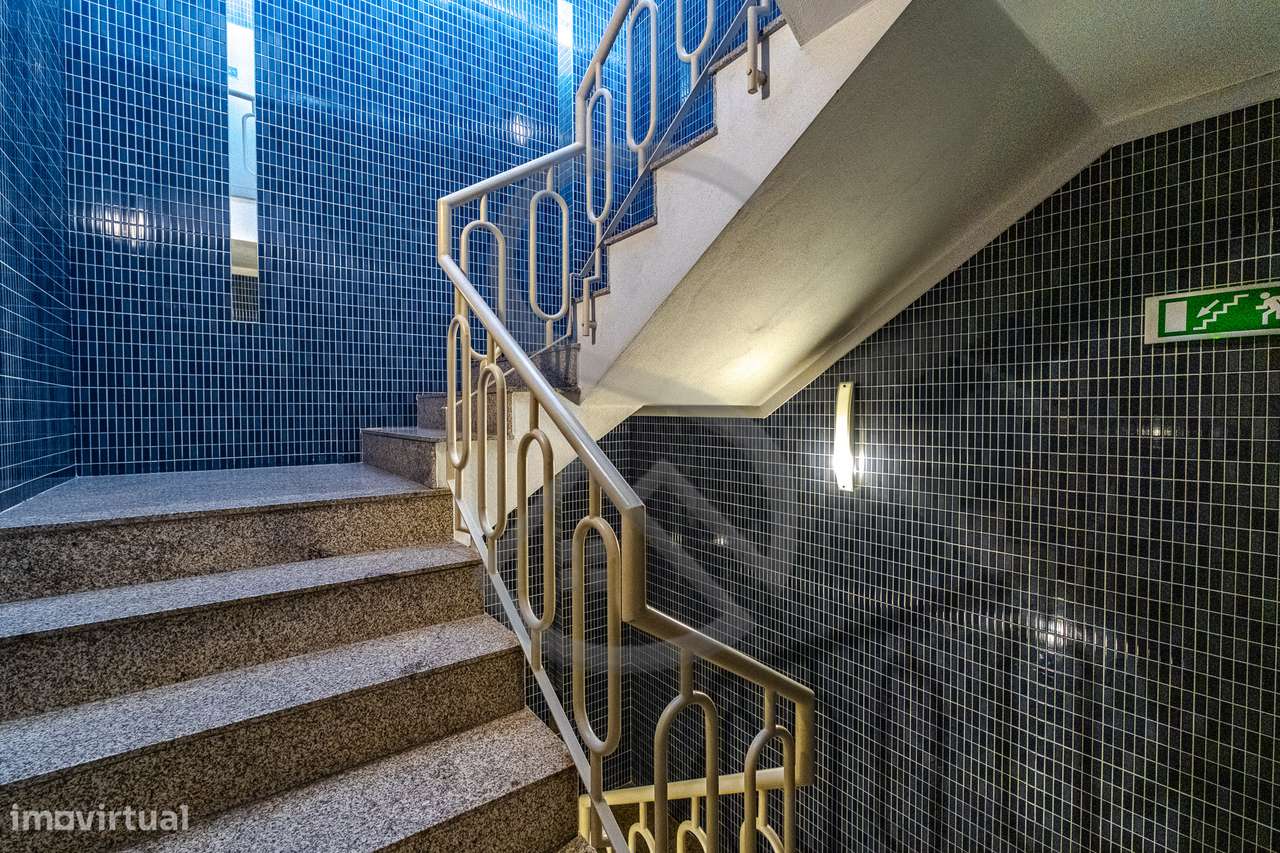 Apartamento T3 de Luxo em Vilar do Paraíso e Mafamude-35