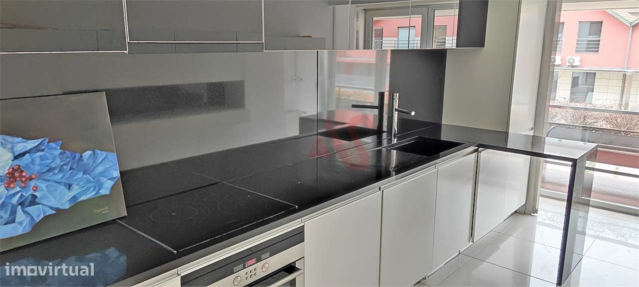 Apartamento T2+1 inserido no Condomínio Privado Villas Flor Alameda - Grande imagem: 4/19