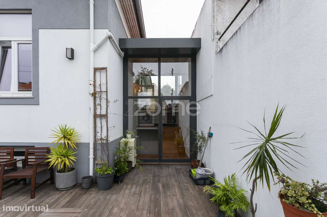 Moradia T2+1 c/estacionamento privativo e terraço no Carvalhido, Po... - Grande imagem: 4/48