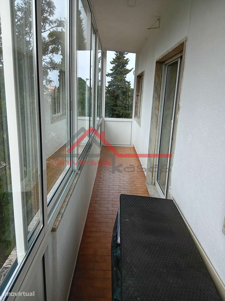 Apartamento T4 Remodelado para T3 Feijó Almada-12