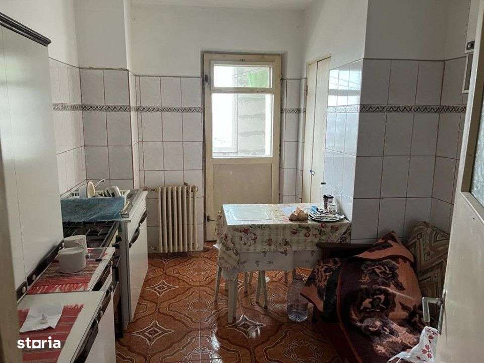 - Apartament 2 camere confort 1 decomandat Radu Negru fara imbunatatir - Imagine principală: 5/10