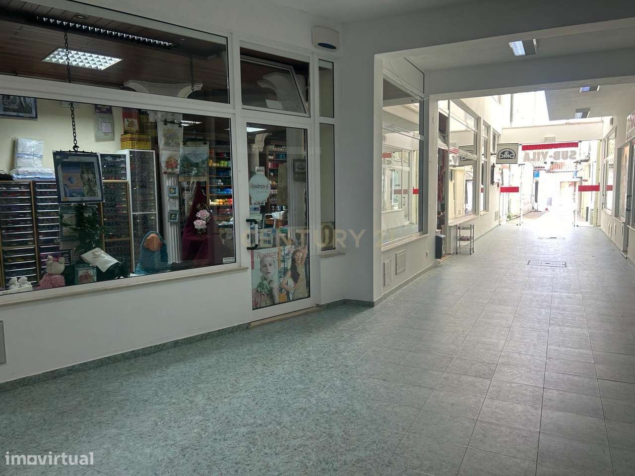 Loja para Venda no Centro Comercial Nazaré - Grande imagem: 5/13
