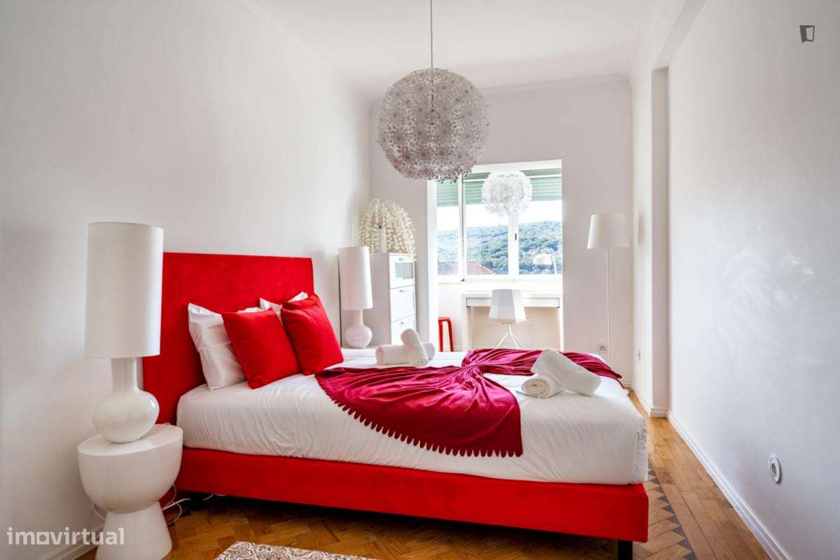 Apartamento com 2 quartos - localizado em Benfica Lisbon - Grande imagem: 2/31