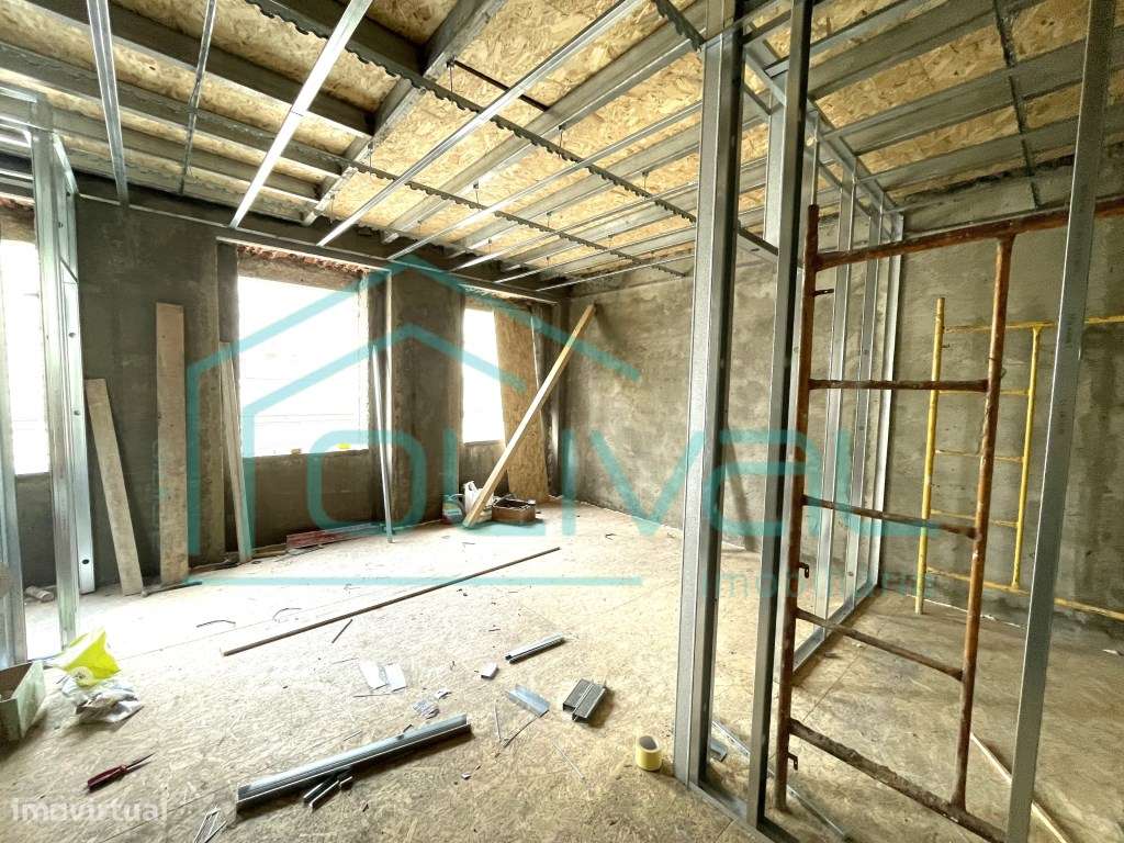 Moradia T3 totalmente remodelada no centro de Salvaterra de Magos - Grande imagem: 4/15