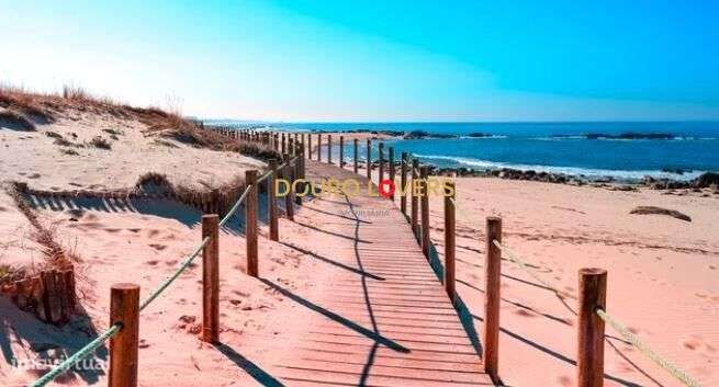 Moradia T3 a 5 Minutos da Praia em Canidelo-58