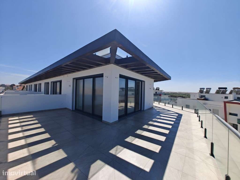 Penthouse T3 de Luxo com Vista Mar junto à praia do Baleal-3