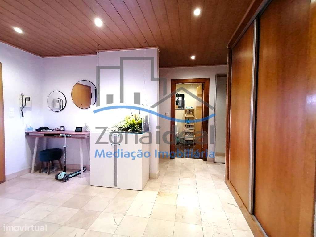 Apartamento T3 com terraço, 2 parqueamentos - Condomínio Top Reside...-10