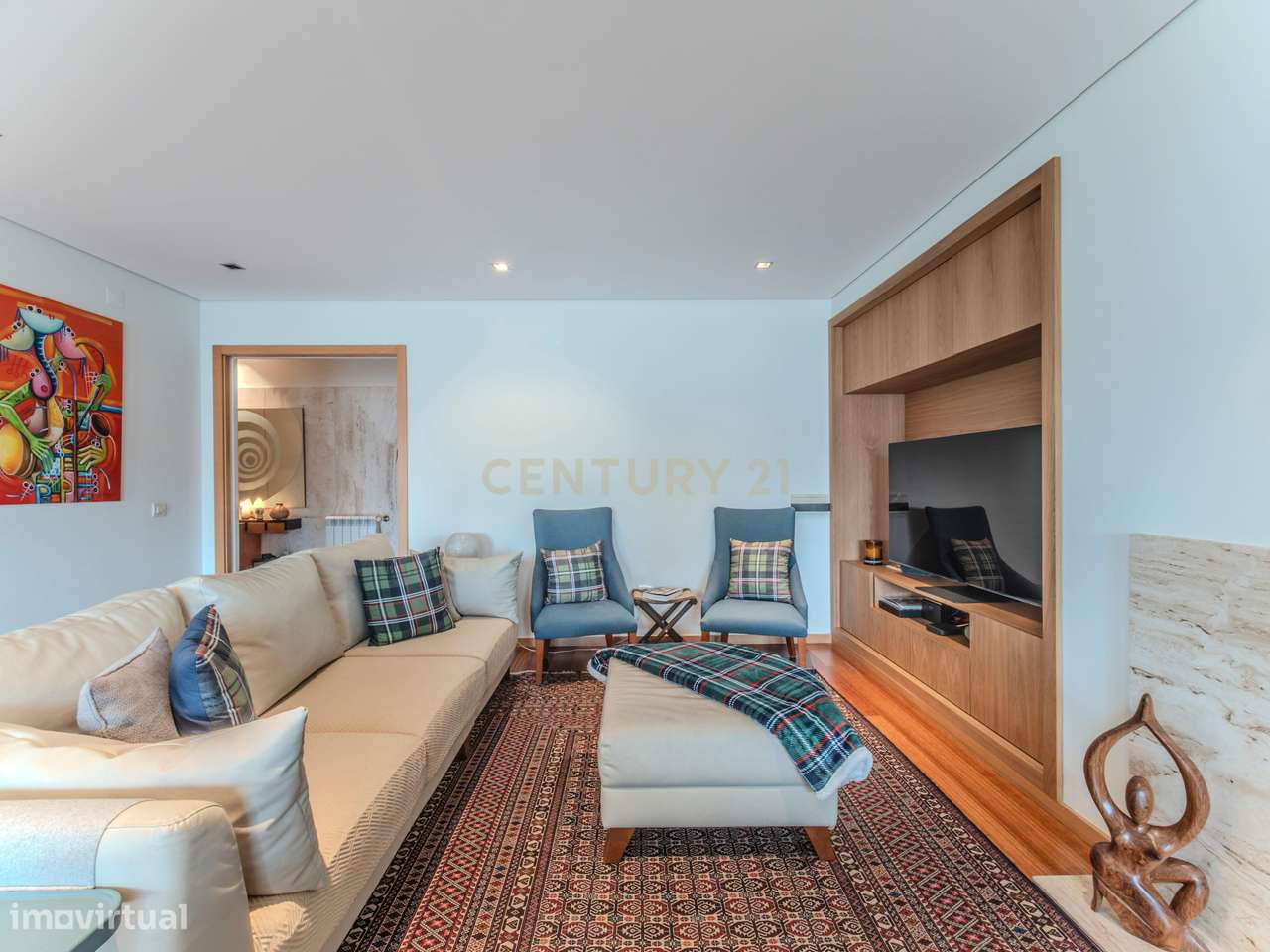 Luminoso T3+1 com Escritório e Varandas – Canidelo, Gaia-5