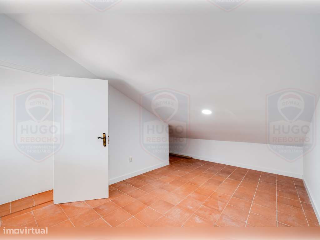 Moradia T3 no Centro Histórico de Évora Renovada-20
