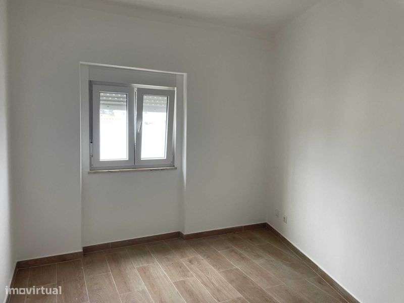 Apartamento T1 centro da Marteleira - Grande imagem: 4/6