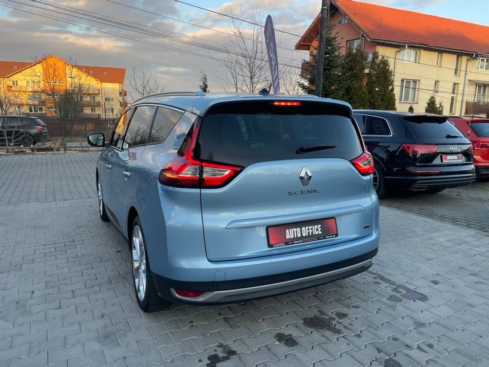 renault grand-scenic
