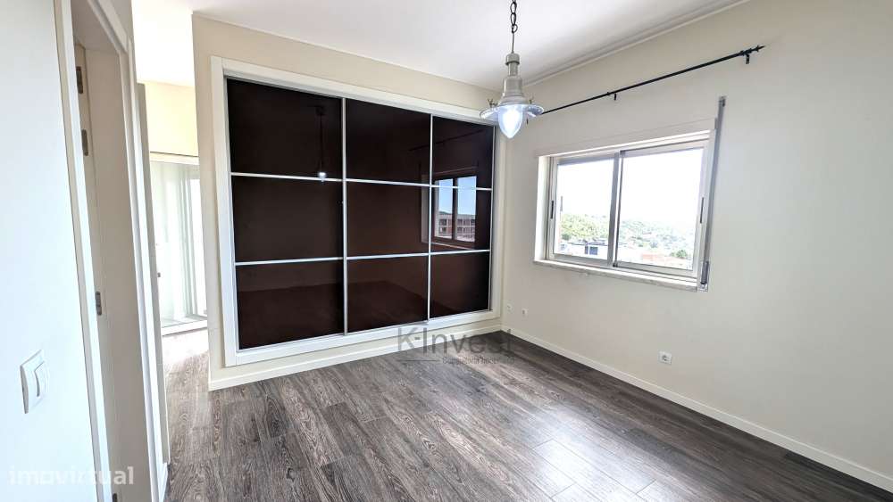 T3 Duplex com Vista Castelo, Serra e Mar – Condomínio Fechado em Sesim-11