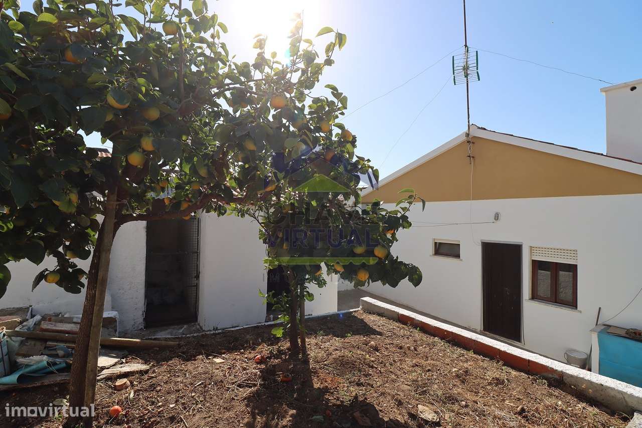 Moradia V3 com garagem e anexo  – Concelho Torres Vedras-31