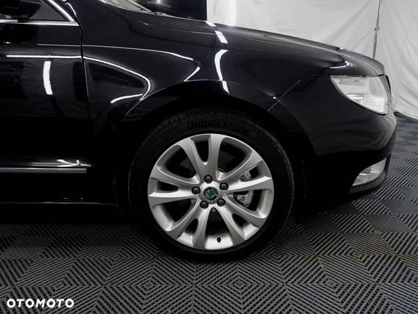 Skoda Superb 2.0 TDI Elegance DSG - 28