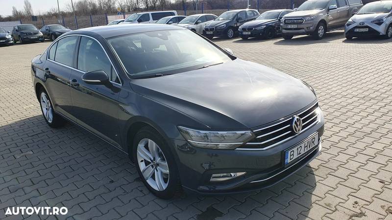 Volkswagen Passat 2.0 TDI DSG Comfortline - 2