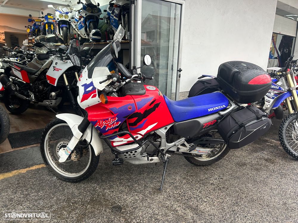 Usados Honda Africa Twin 3 890 EUR, 73 000 km, 1996 Standvirtual