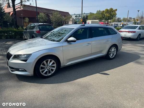 Skoda Superb 2.0 TDI Sportline DSG - 1