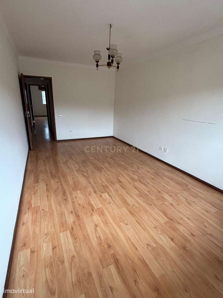 Apartamento T3 em Marco de Canaveses - Oportunidade Única!-5