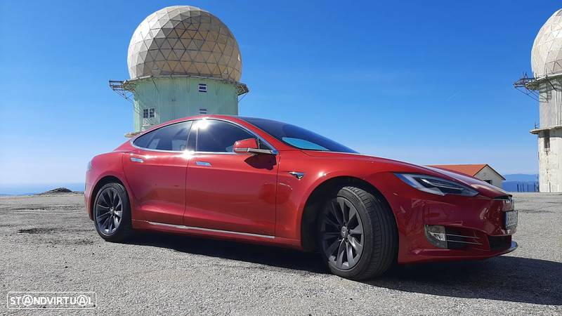 Tesla Model S Long Range - 16