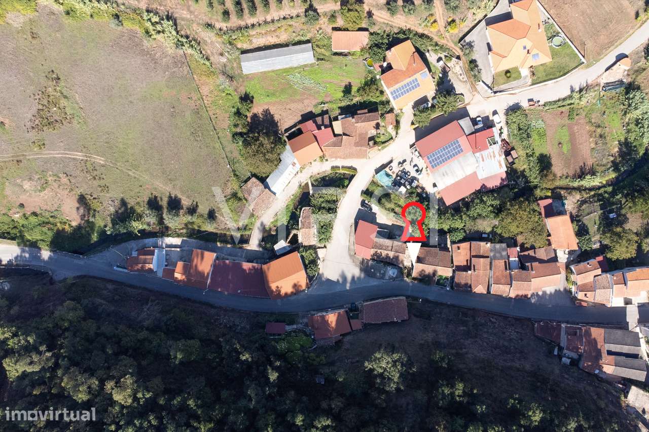 Moradia para reabilitar a 15 min de Coimbra - Urzelhe-28