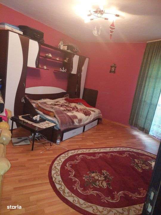 - Apartament 3 camere decomandat, zona Vidin. - Imagine principală: 2/8
