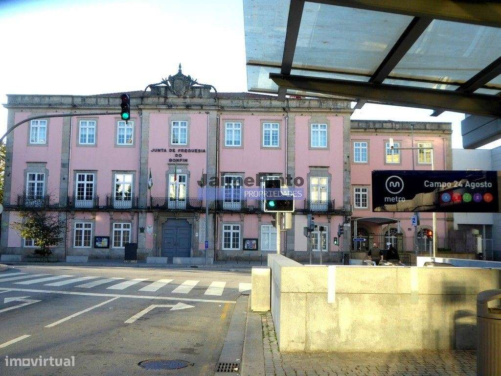 Apartamento T2, no Bonfim, Porto. Portugal, Centro do Porto. - Grande imagem: 1/6