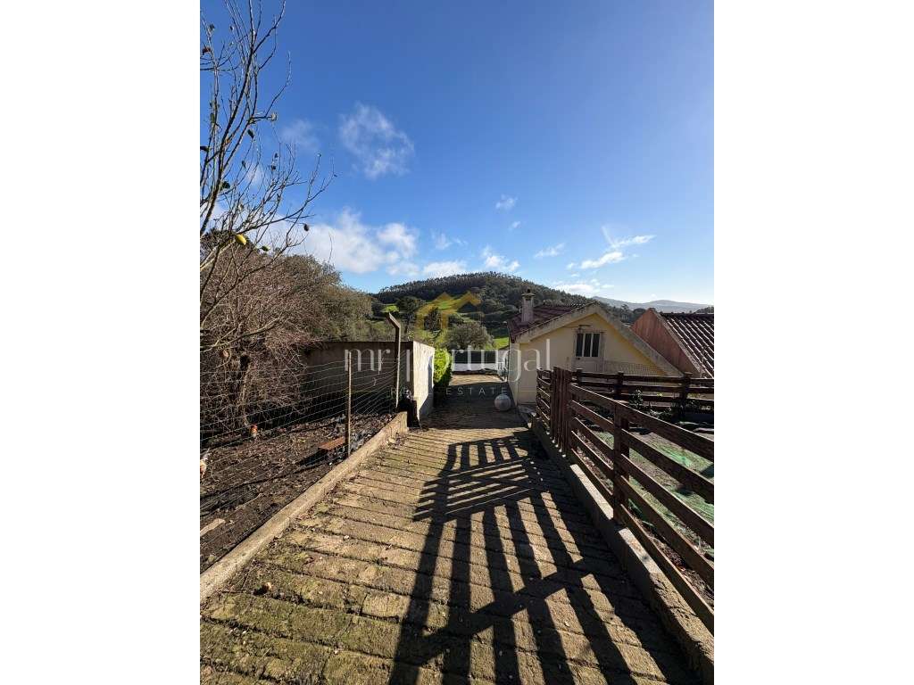 Quintinha em Mafra com 5.375m² | Moradia T2 + Potencial de Construç...-17