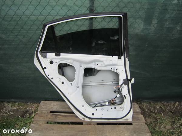 Drzwi tył tylne lewe Mazda 3 II BL HB Biała Perła - 6