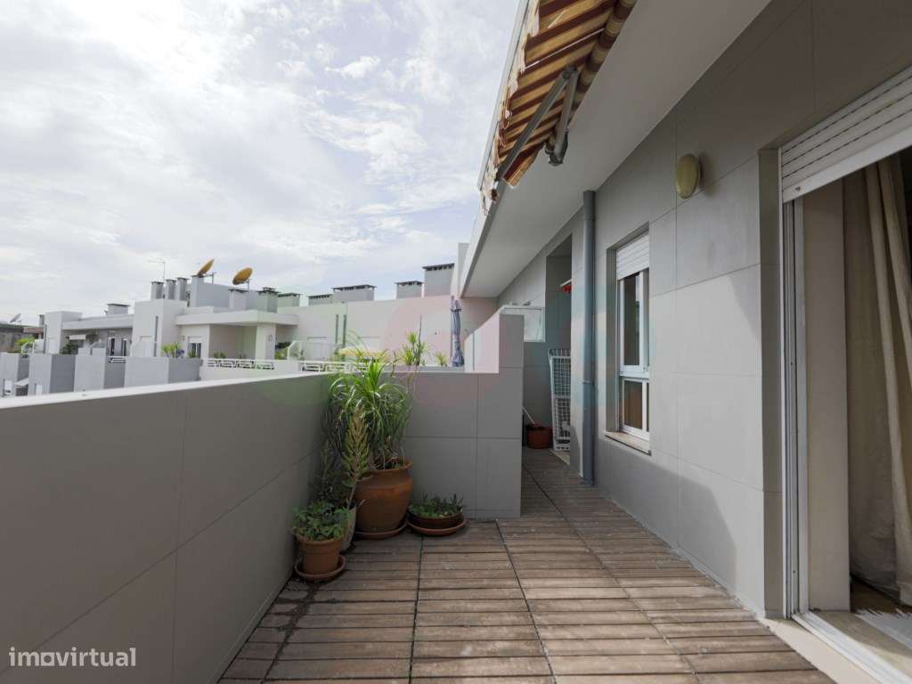 T4 com terraços e garagem fechada no centro de Vila Nova de Famalicão-14