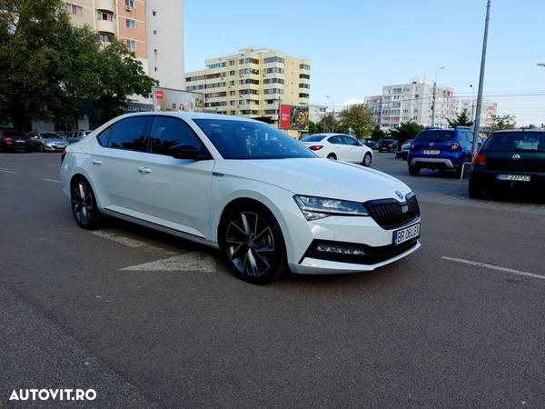 Skoda Superb 2.0 TSI DSG Sportline - 6