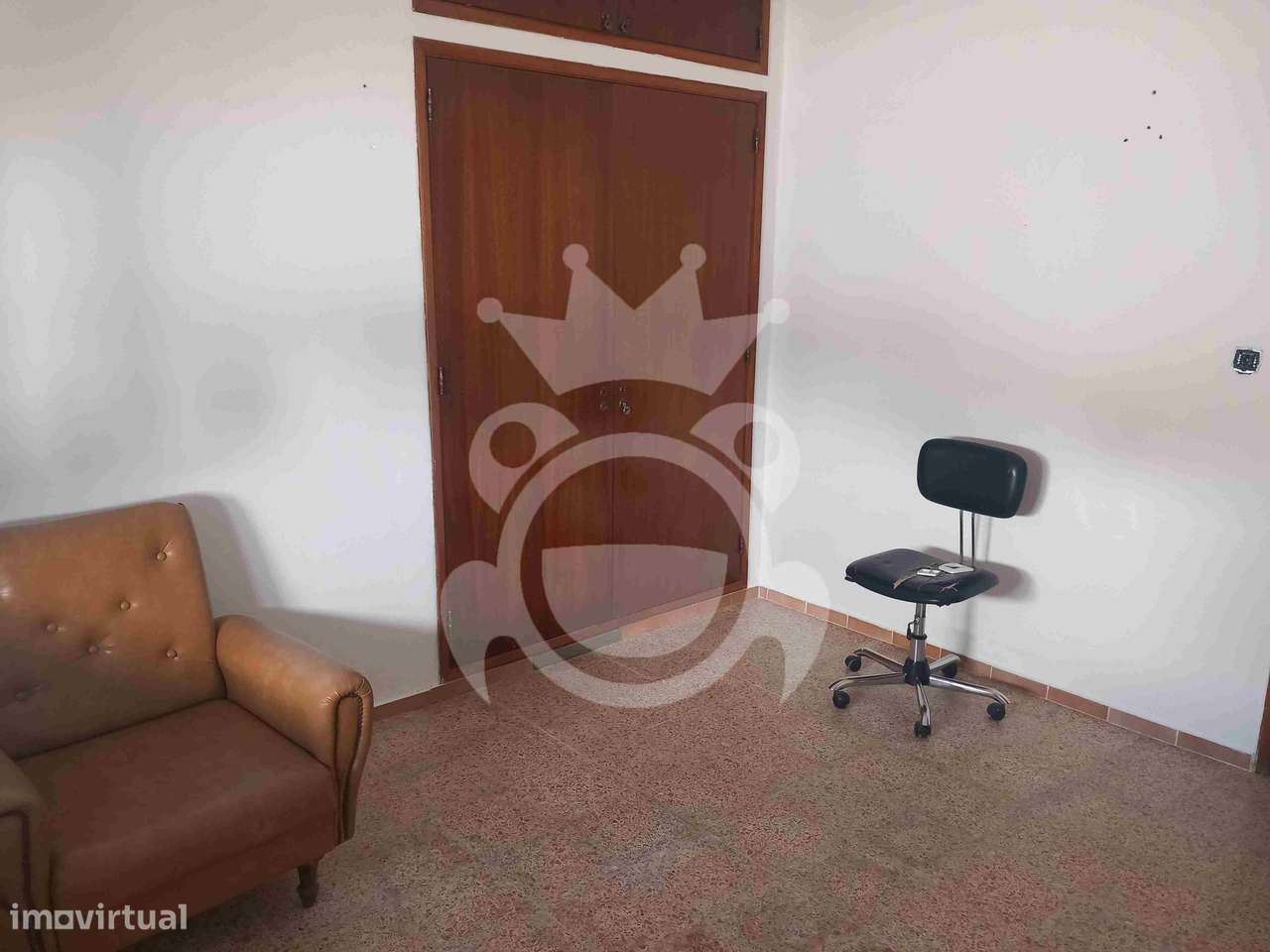 Moradia T4 com Terreno de 8.250m² - Serpa-8
