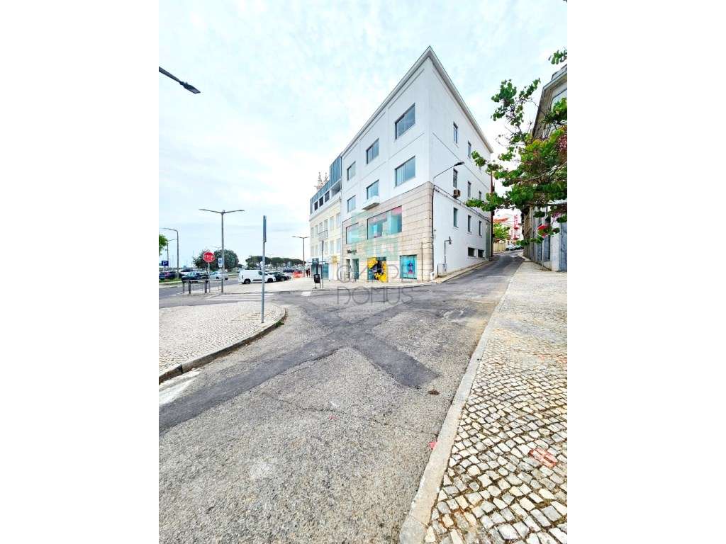 Apartamento T5 duplex, frente marina, na Figueira da Foz-6