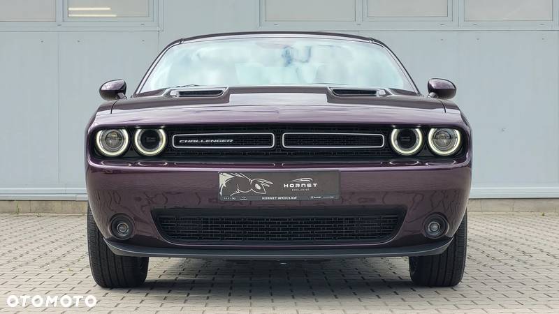 Dodge Challenger - 5