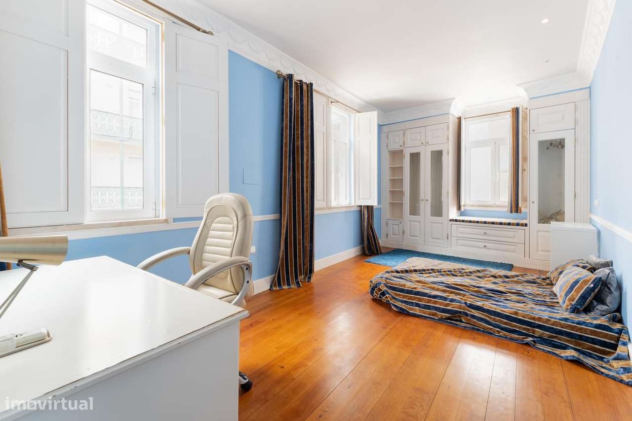 Moradia T4 + 1 com piscina, Pena, Lisboa-15