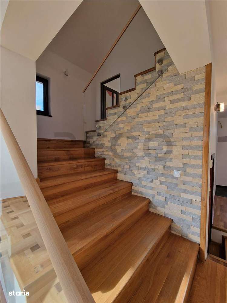 RECO Vila deosebita  in Santandrei cu sauna si teren generos - Imagine principală: 5/20