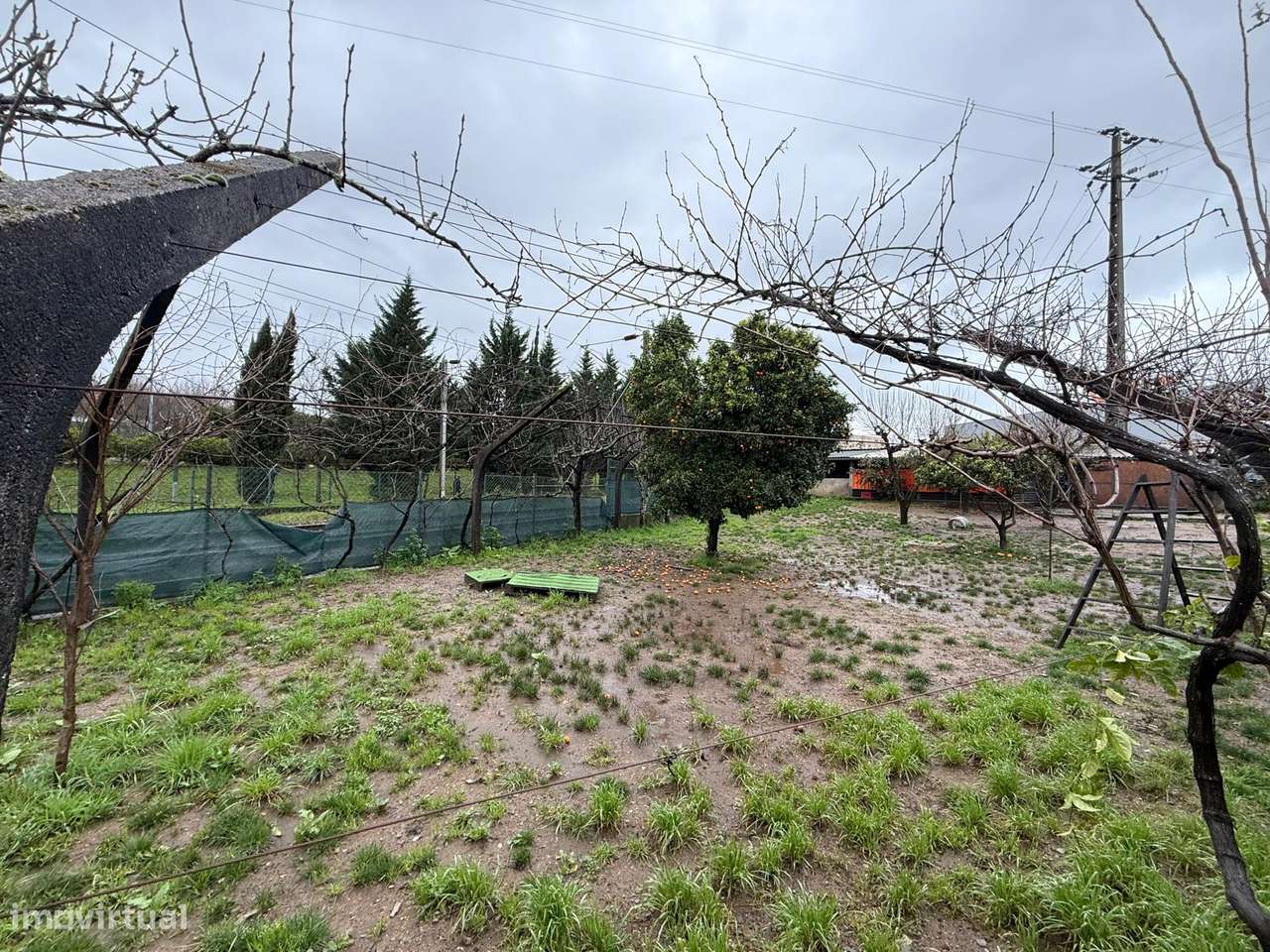 Terreno arrendamento em Valongo, 1200 m2, 3 frentes, Exc. Visibilidade - Grande imagem: 2/19