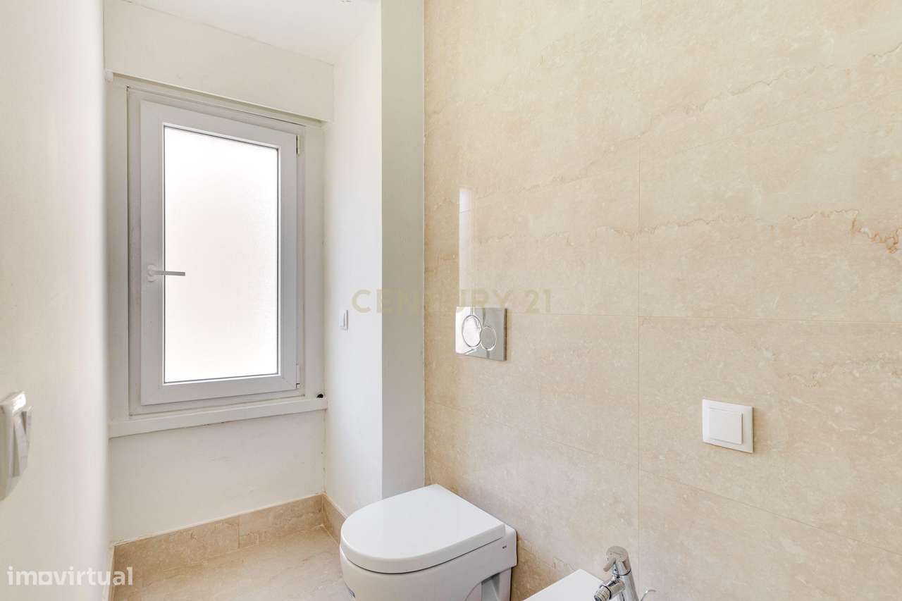 Fantástico Apartamento T4 na Alameda Dom Afonso Henriques – Localizaçã-33