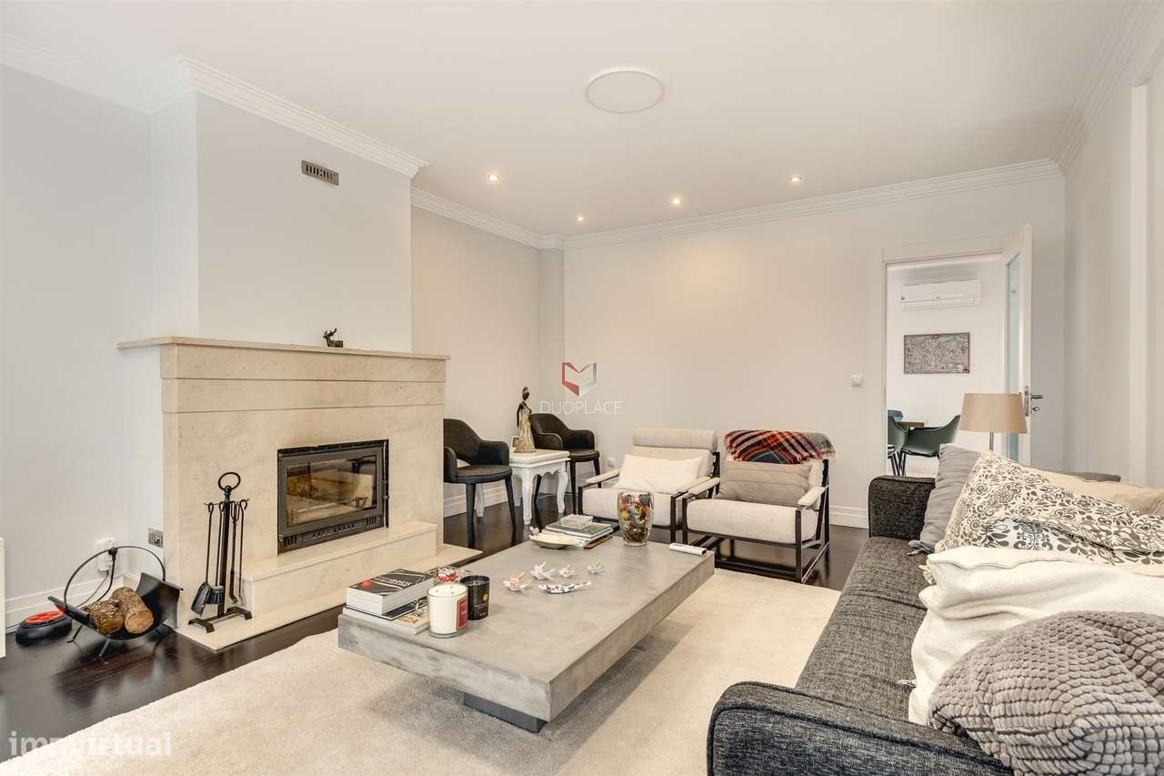 Moradia Premium T4 com Sótão, Ginásio, Garagem e Excelentes Áreas | Mo-7