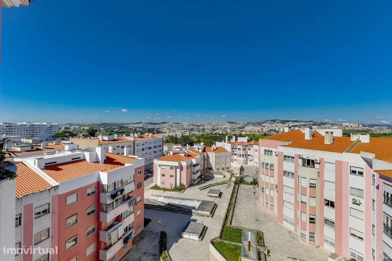 T3 153 m² com varanda | Garagem + 1 lugar de estacionamento | Lumiar |-9