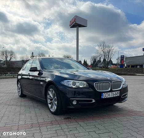 BMW Seria 5 525d xDrive - 2