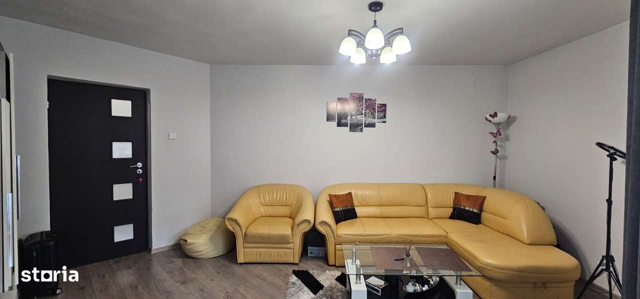 Vand apartament 3 camere,confort 1, decomandat, Str.Siretului-10