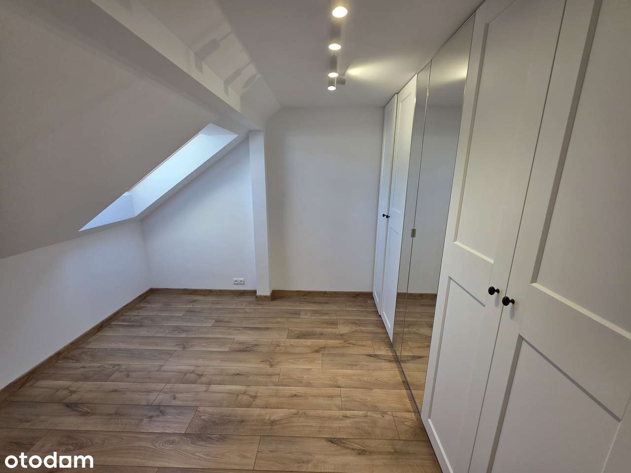 Świetny dom w Dyminach, wysoki standard wykończenia, strzeżone osiedle-16