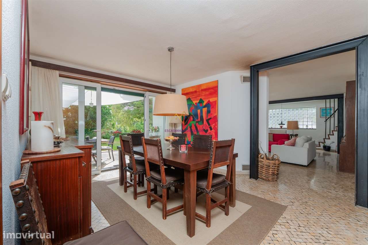 Moradia única à venda numa das melhores ruas de Oeiras-7
