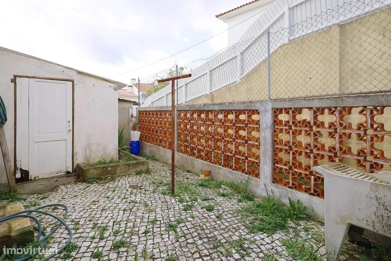 T4 Duplex - Parede - Vista Mar - Varanda - Garagem - Para Renovação-20